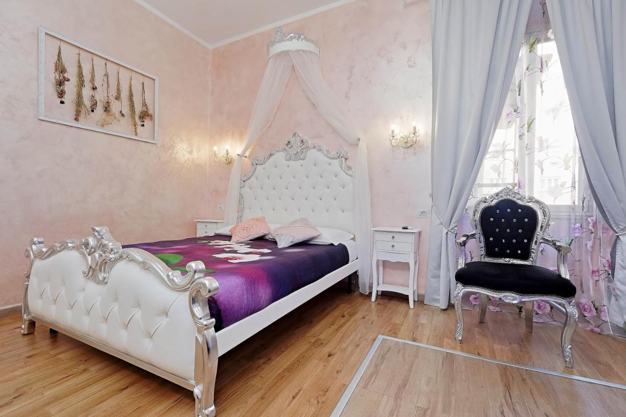 Deluxe Rooms And Chilling Jacuzzi Suite Guesthouse Rzym Zewnętrze zdjęcie
